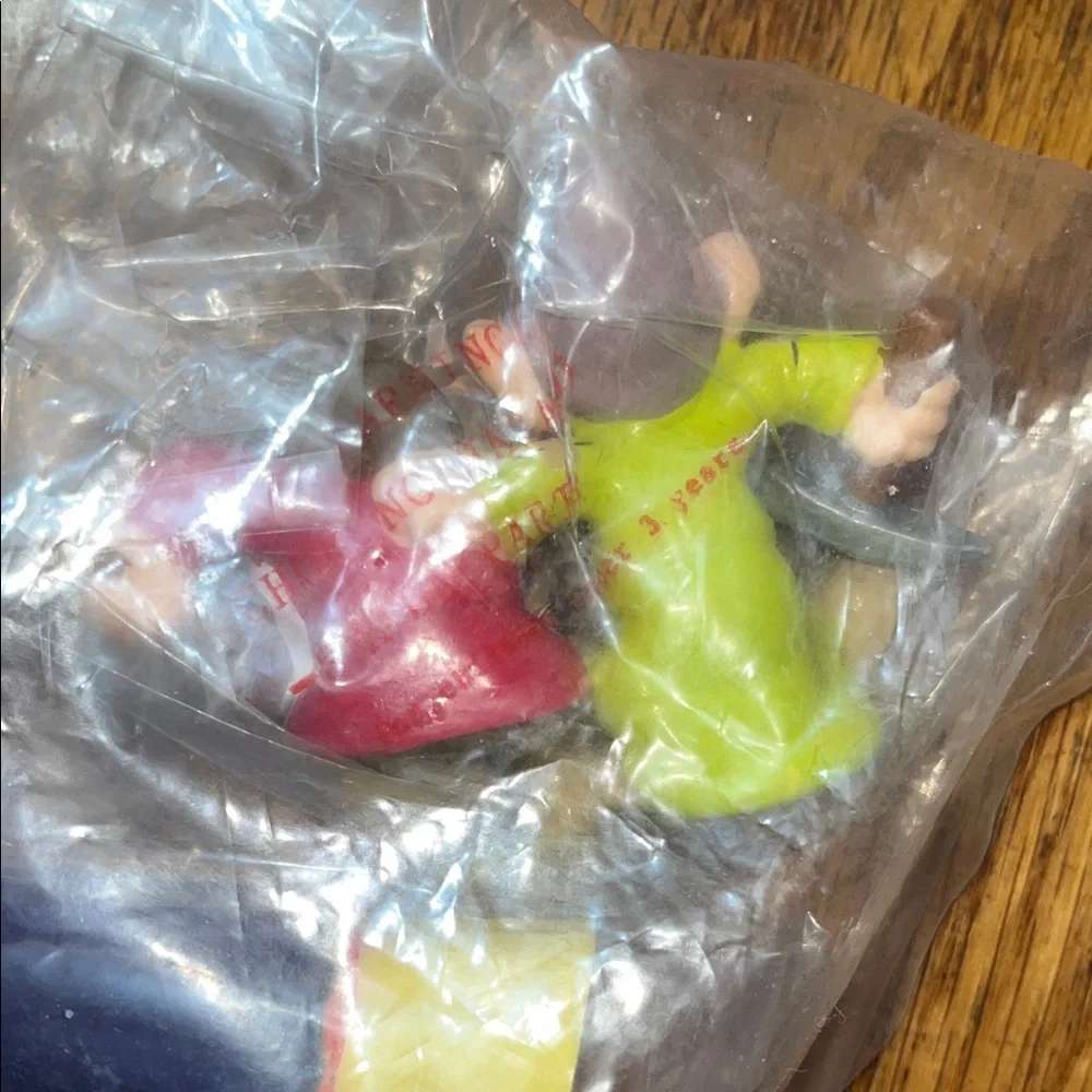 NWT Disney Snow White Grumpy Dopey Cake Toppers